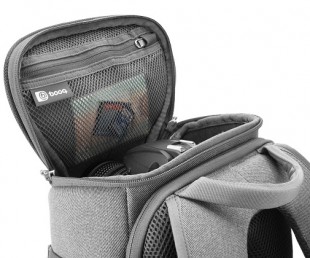 Booq Slimpack - A Compact Backpack for DSLRs (2)