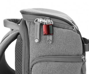Booq Slimpack - A Compact Backpack for DSLRs (5)