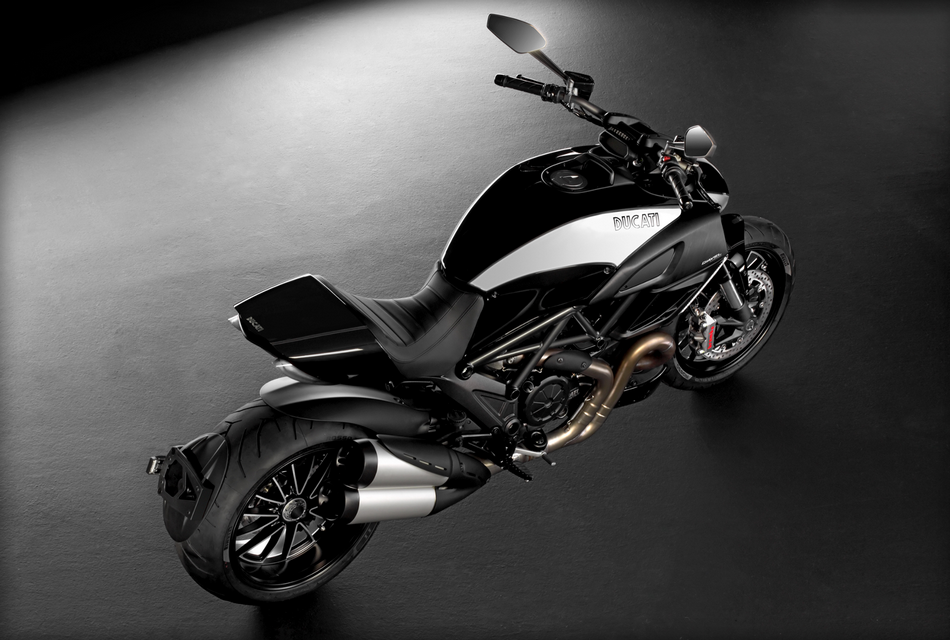 Ducati Diavel Cromo (3)