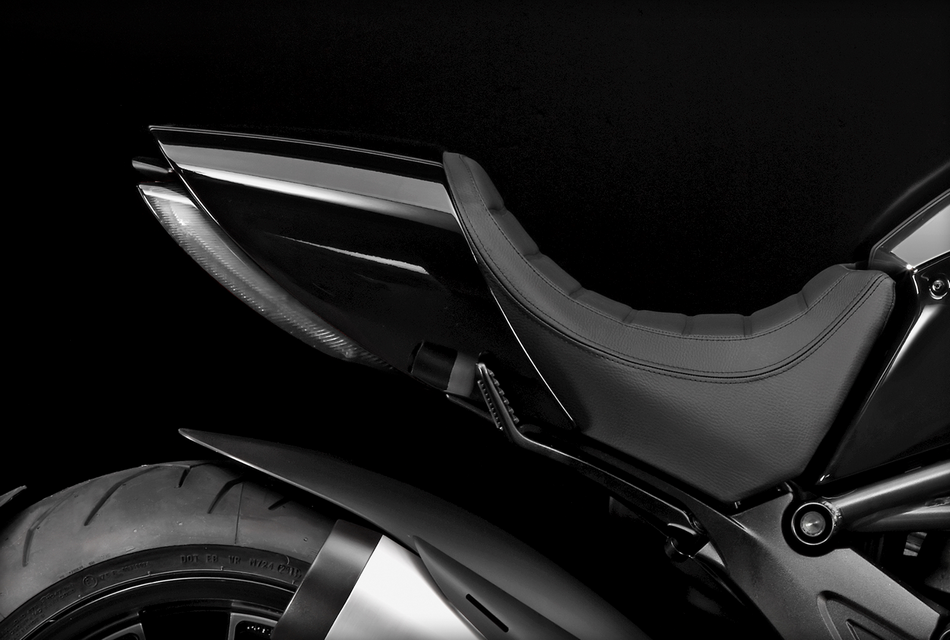 Ducati Diavel Cromo (1)