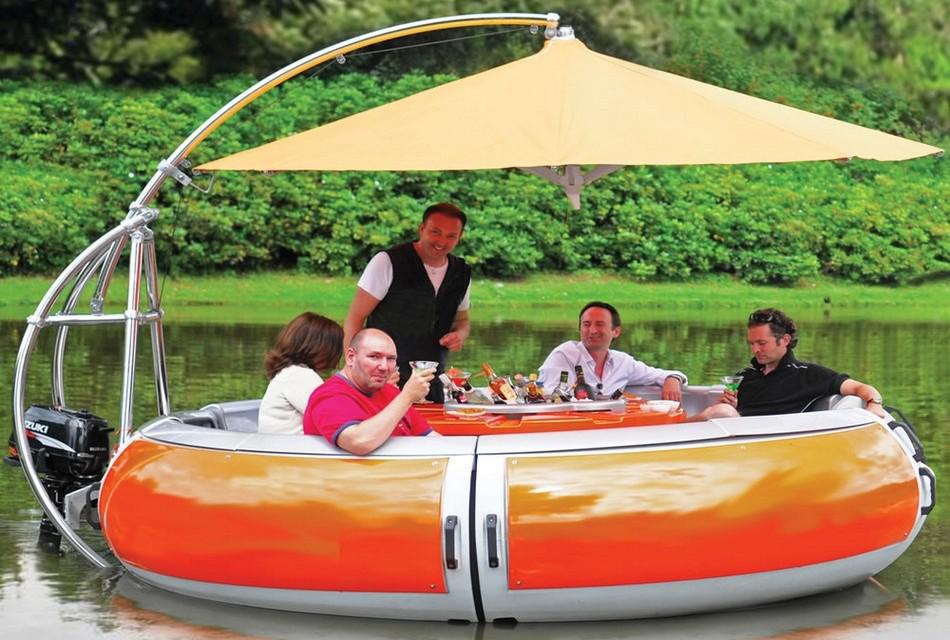 Barbecue Dining Boat