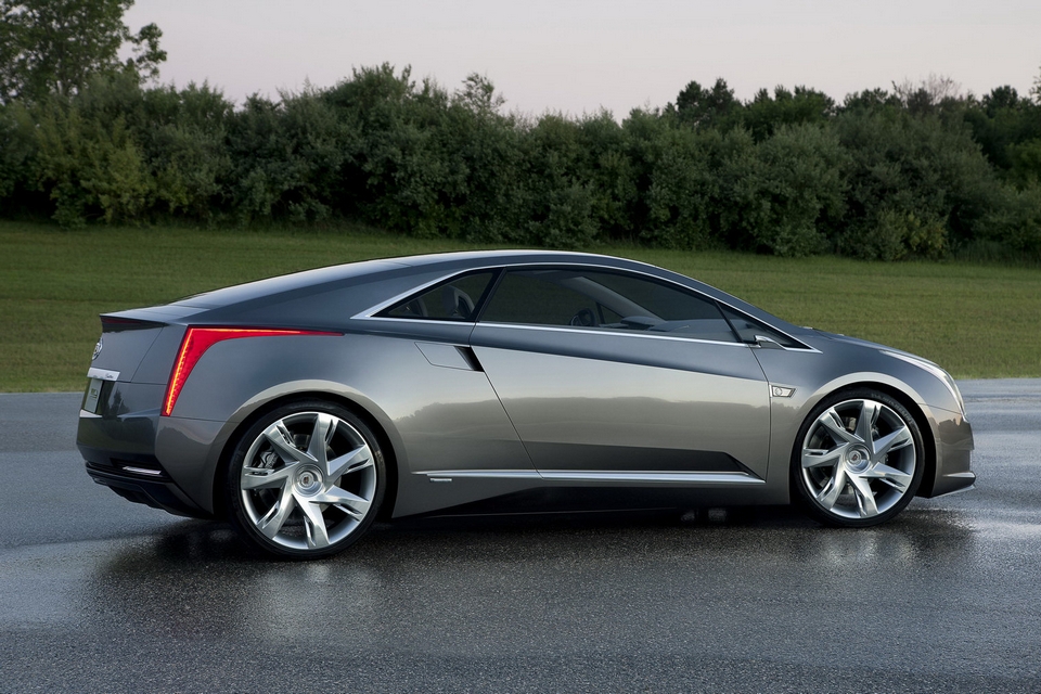 2013 Cadillac ELR Electric Car (1)