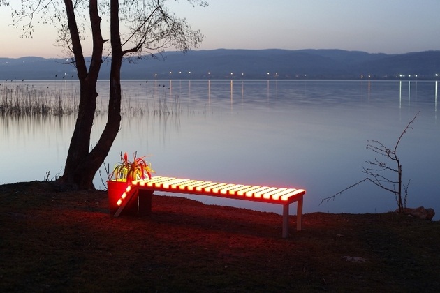 FOTON Solar-Powered illuminating Furniture (5)