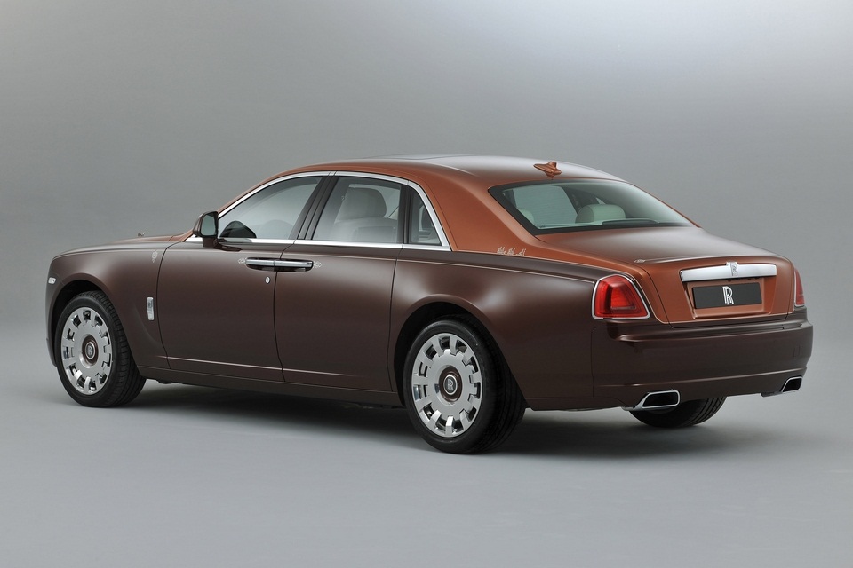 Rolls-Royce One Thousand and One Nights Bespoke Ghost Collection (6)