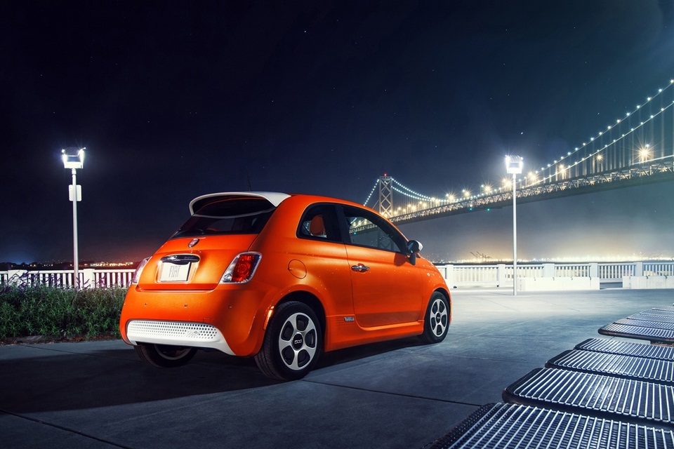 2013 Fiat 500 Electric Car (4)