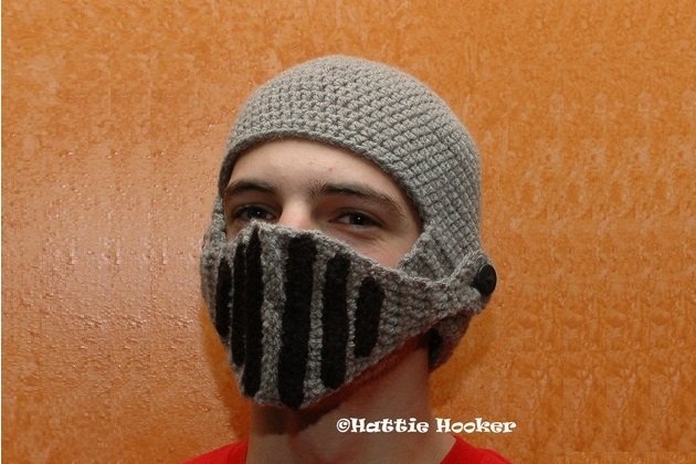 Crocheted Knight Helmet (2)