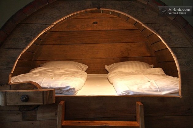 Beer barrel bedroom (7)