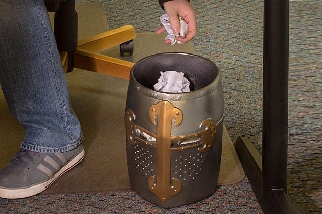 Crusaders Great Helm Trash Can