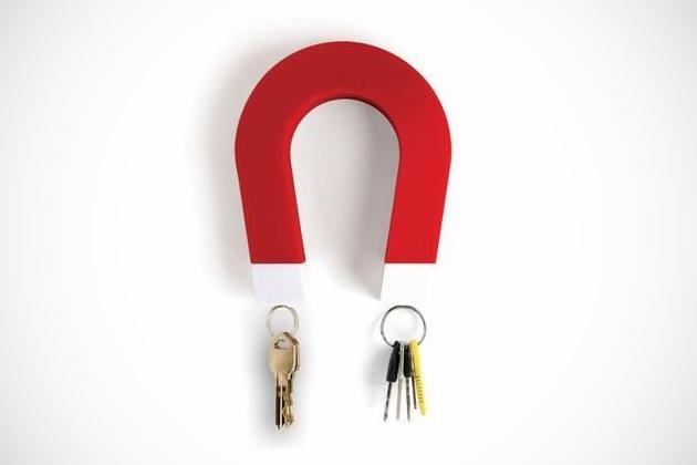 Kikkerland Jumbo Key Magnet