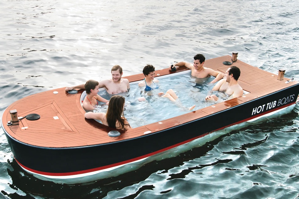 The Hot Tub Boat (3)