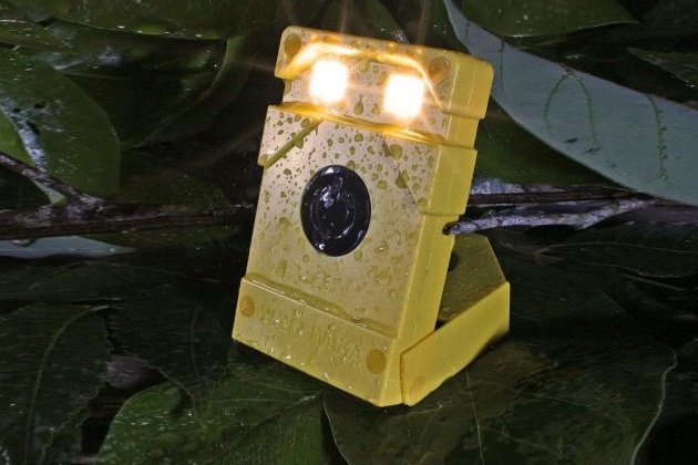 WakaWaka Light (3)