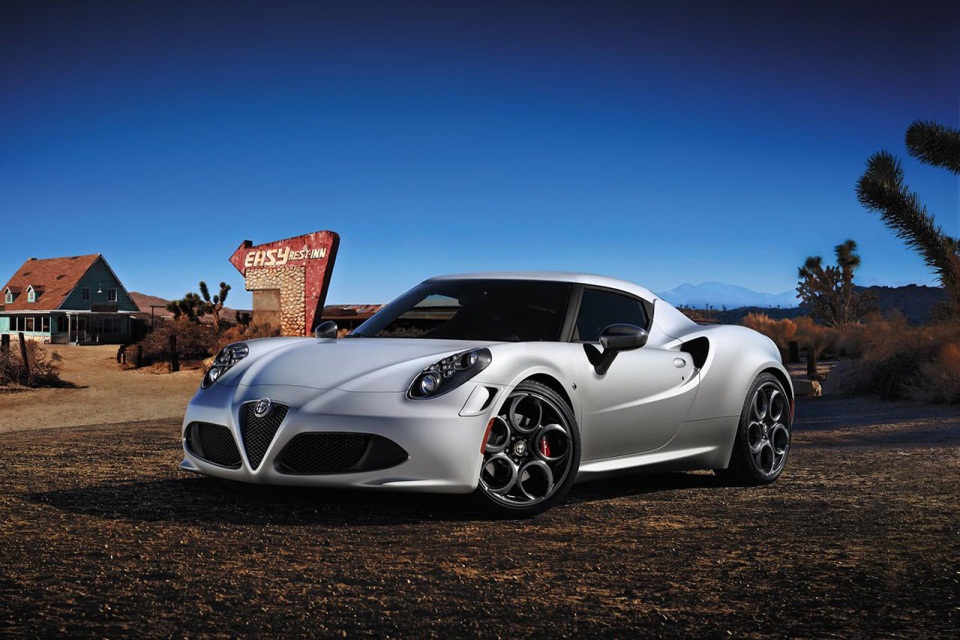 Alfa Romeo 4C Launch Edition (1)