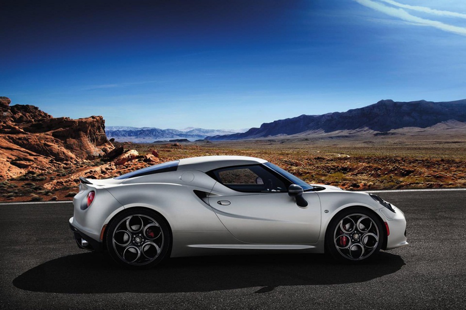 Alfa Romeo 4C Launch Edition (2)