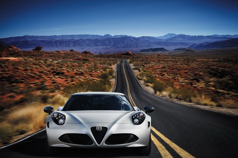 Alfa Romeo 4C Launch Edition (4)