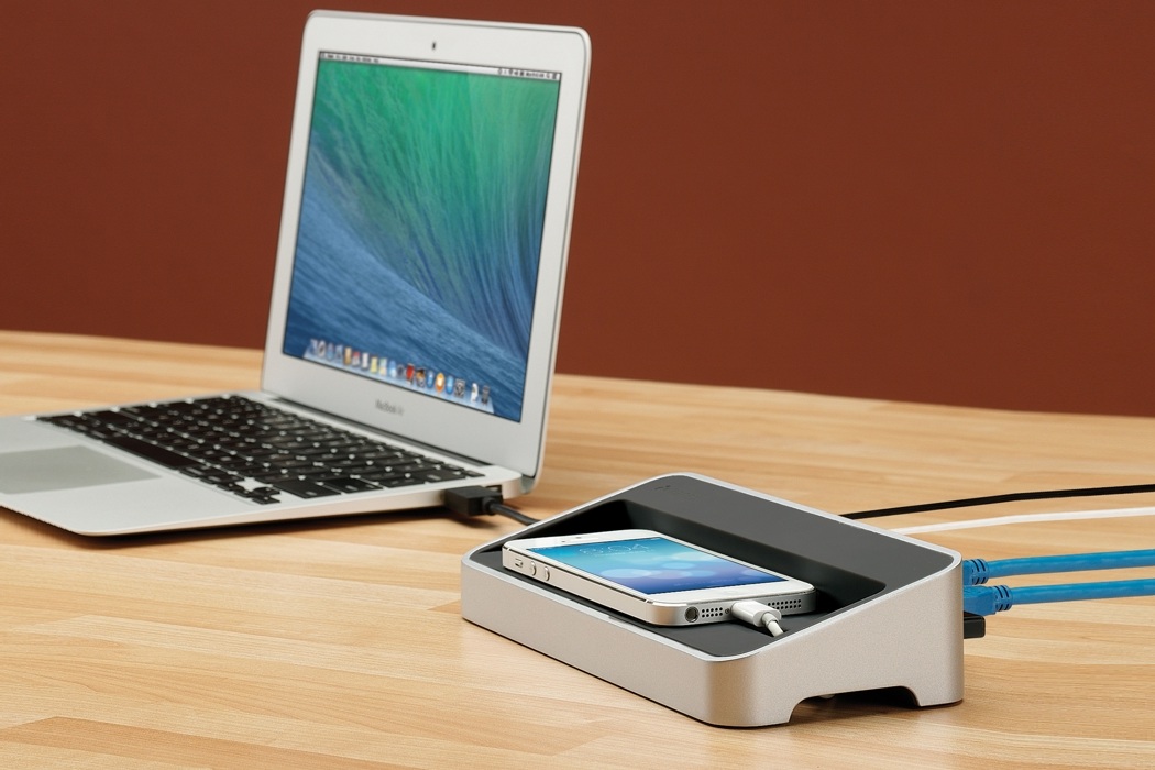 SimpleDock Expansion and Charging Station (2)