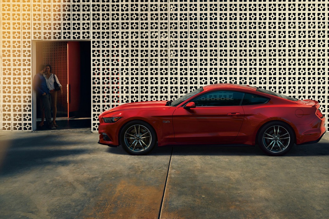 2015 Ford Mustang (1)