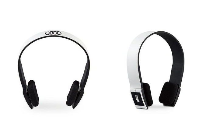 Rechargeable Bluetooth Headphone With Built-in Microphone