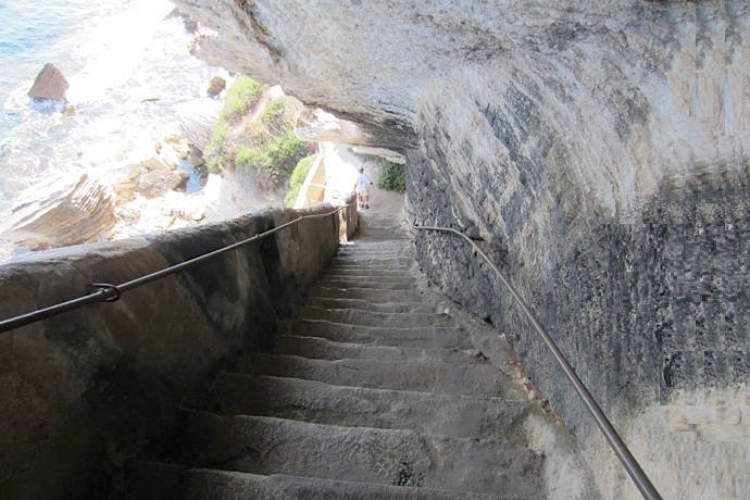 Falling Upwards King Aragons Stairs in France (3)