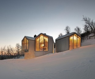 Split View Mountain Lodge