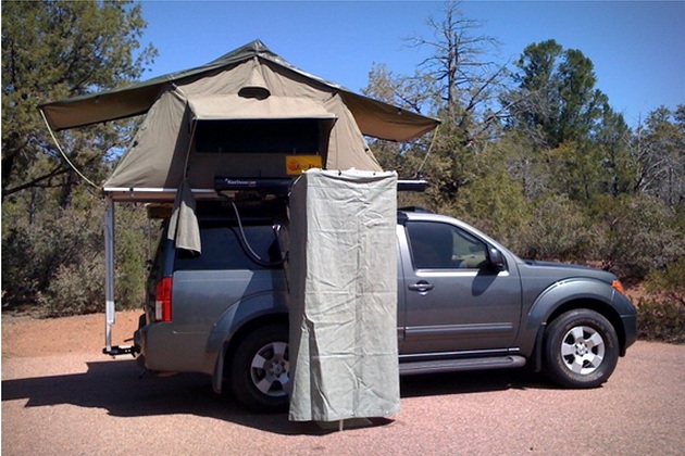 Rack Mounted Solar Powered Hot Road Shower