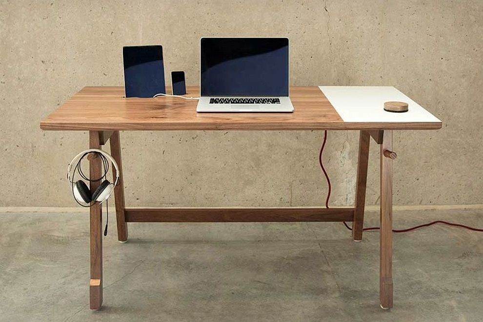 Artifox Desk Will Change the Way You Work