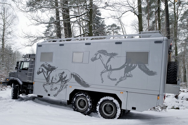 Mercedes-Benz Zetros 6x6 Expedition Vehicle