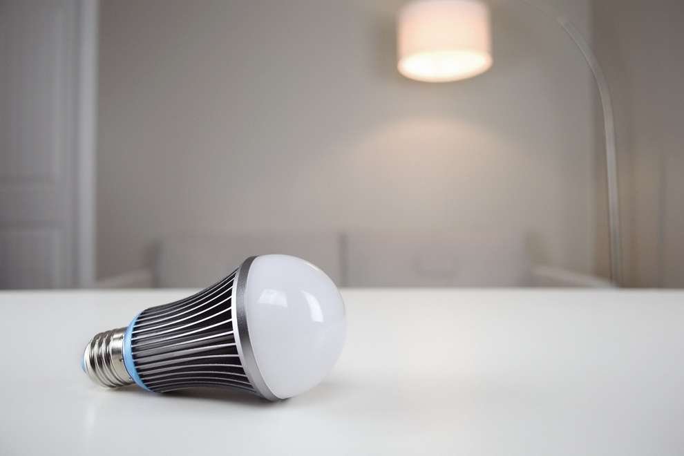 Drift Light Bulb Will Lull You to Sleep