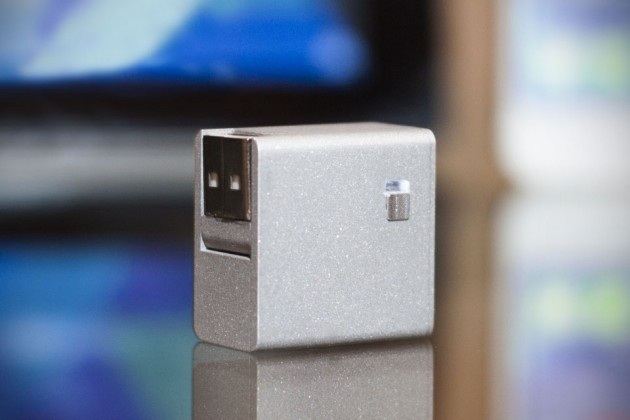 MBLOK A Tiny Wireless Cube With 256 GB Storage