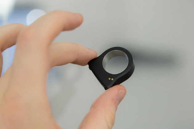 Nod Bluetooth Ring Controls All Your Smart Devices