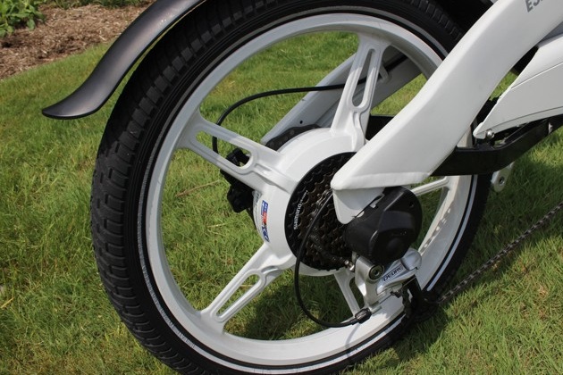 iZip E3 Townexp Electric Bike