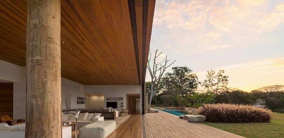 House in Itu by Studio Arthur Casas