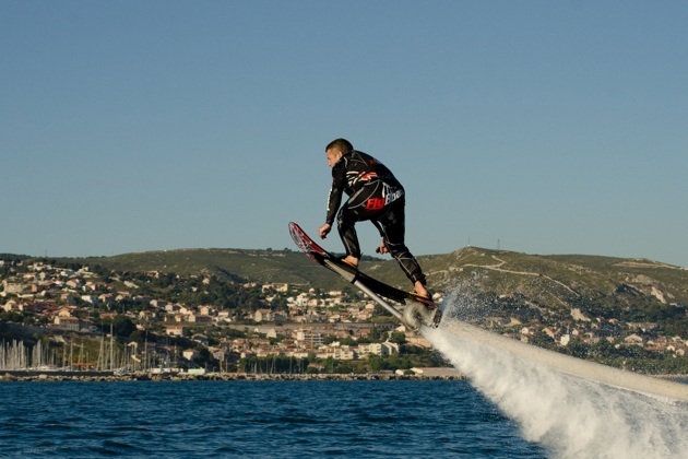The Real Life Flying Water Hoverboard (5)