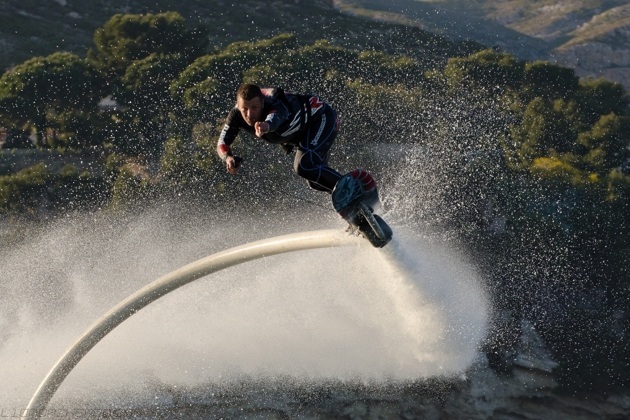 The Real Life Flying Water Hoverboard (4)