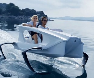 Quadrofoil Electric Personal Watercraft (7)