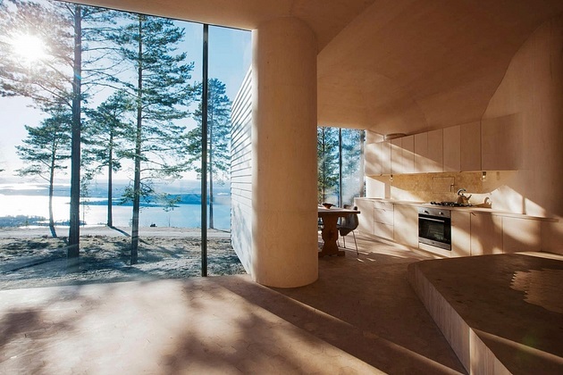 Contemporary Norwegian Cabin Designed for Warmth