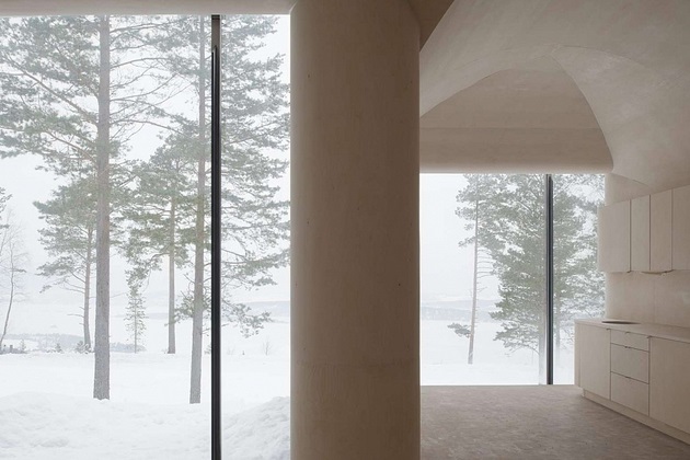 Contemporary Norwegian Cabin Designed for Warmth