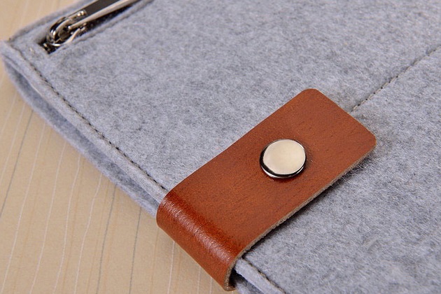 Grey Felt iPad Sleeve