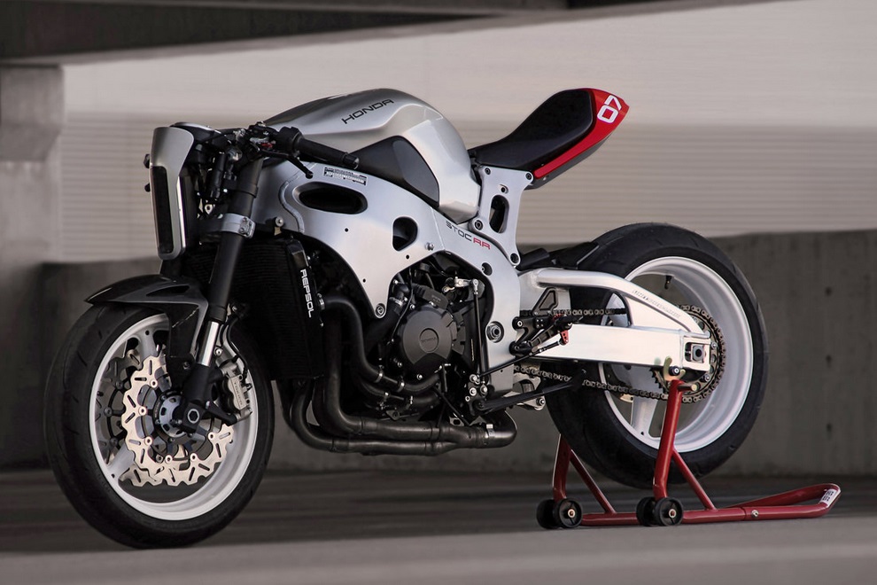 Transform your Honda CBR into a Sci-Fi Street Fighter