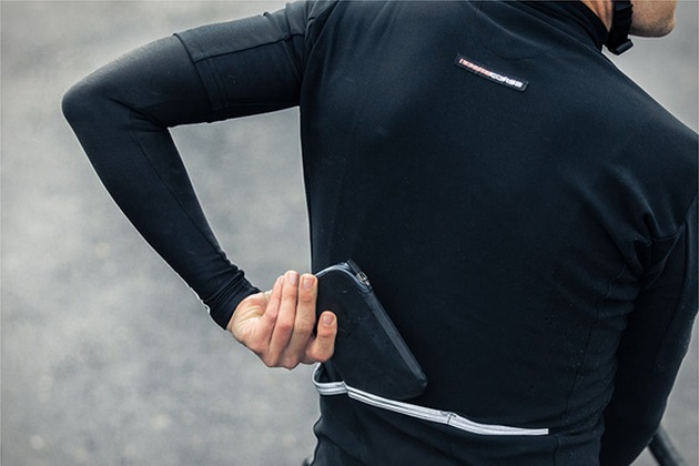 Elements Phone Pocket by Bellroy - Bonjourlife