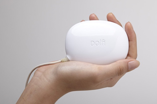 Dolfi Cleans Your Clothes with Ultrasonic Technology