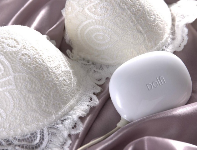 Dolfi Cleans Your Clothes with Ultrasonic Technology