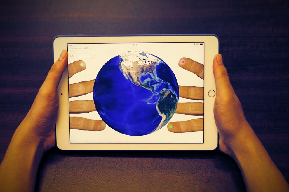 HandyCase Turns iPhone Back into Transparent Touchscreen