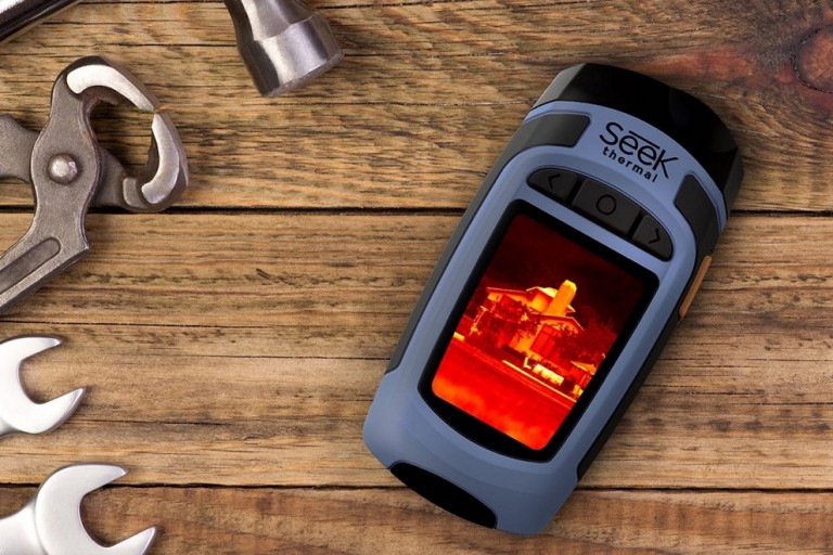 Seek Reveal Handheld Thermal Imager