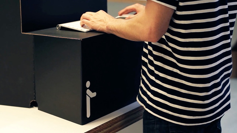 This Flat-Packed Standing Desk is Made Entirely Out of Cardboard (2)
