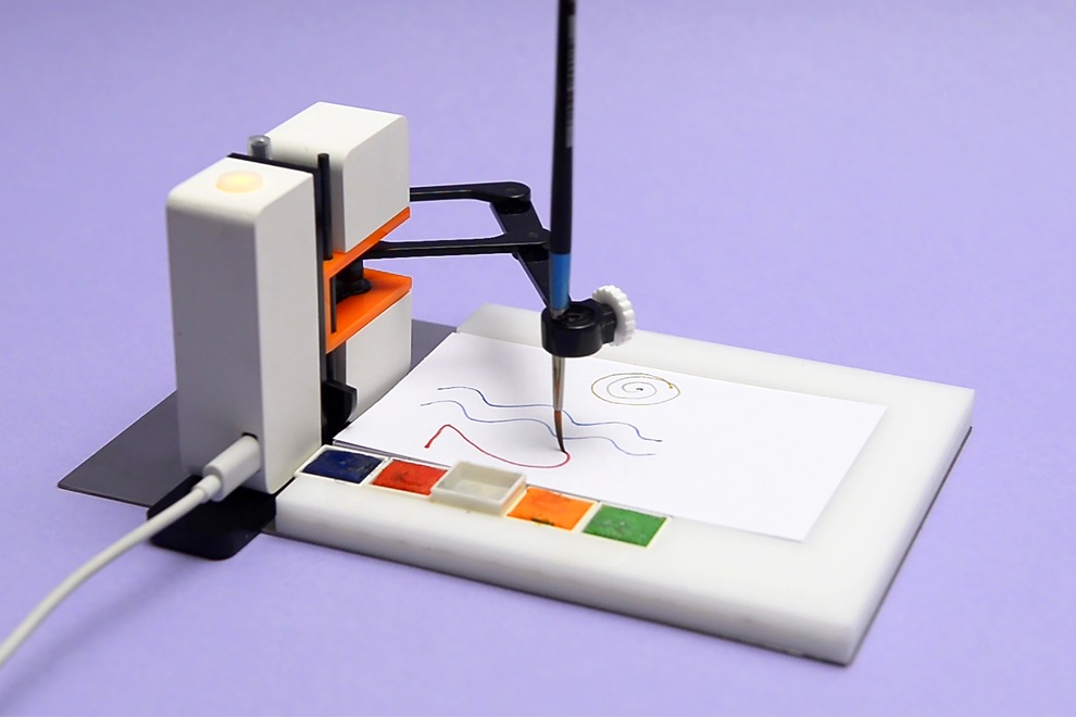 Line-us Robot Drawing Arm (4)