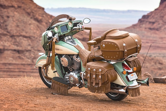 2017 Indian Roadmaster Classic (2)