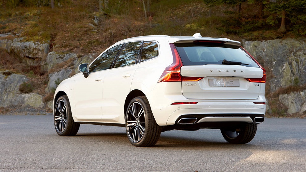 2017 Volvo XC60 SUV (2)