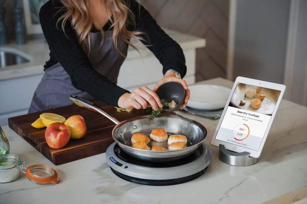 scallops cooking on hestan cue via connected tablet