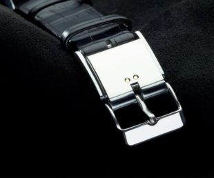Convert Any Watch Into Fitness Tracker with Smart Buckle Watch Clasp (1)