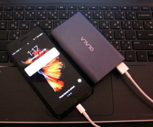 OLALA 10500mAh Aluminum Power Bank with Quick Charge 3.0 (2)
